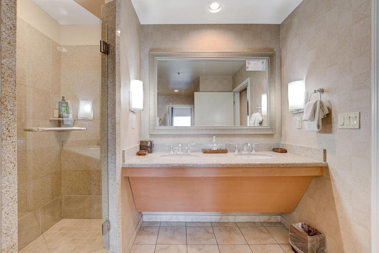 Modern Oasis Steps Away From The Las Vegas Strip Exterior photo